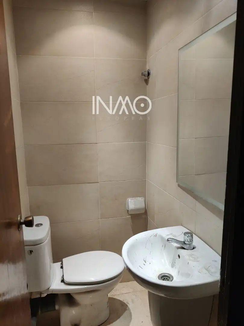 Local comercial en venta en Joan Maragall, imagen 5