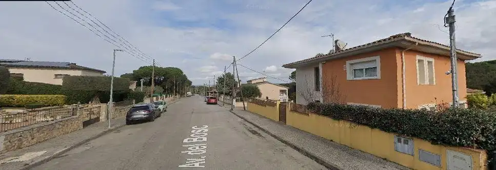 House with pool for sale in Avenida Del Bosc 64, imagen 2