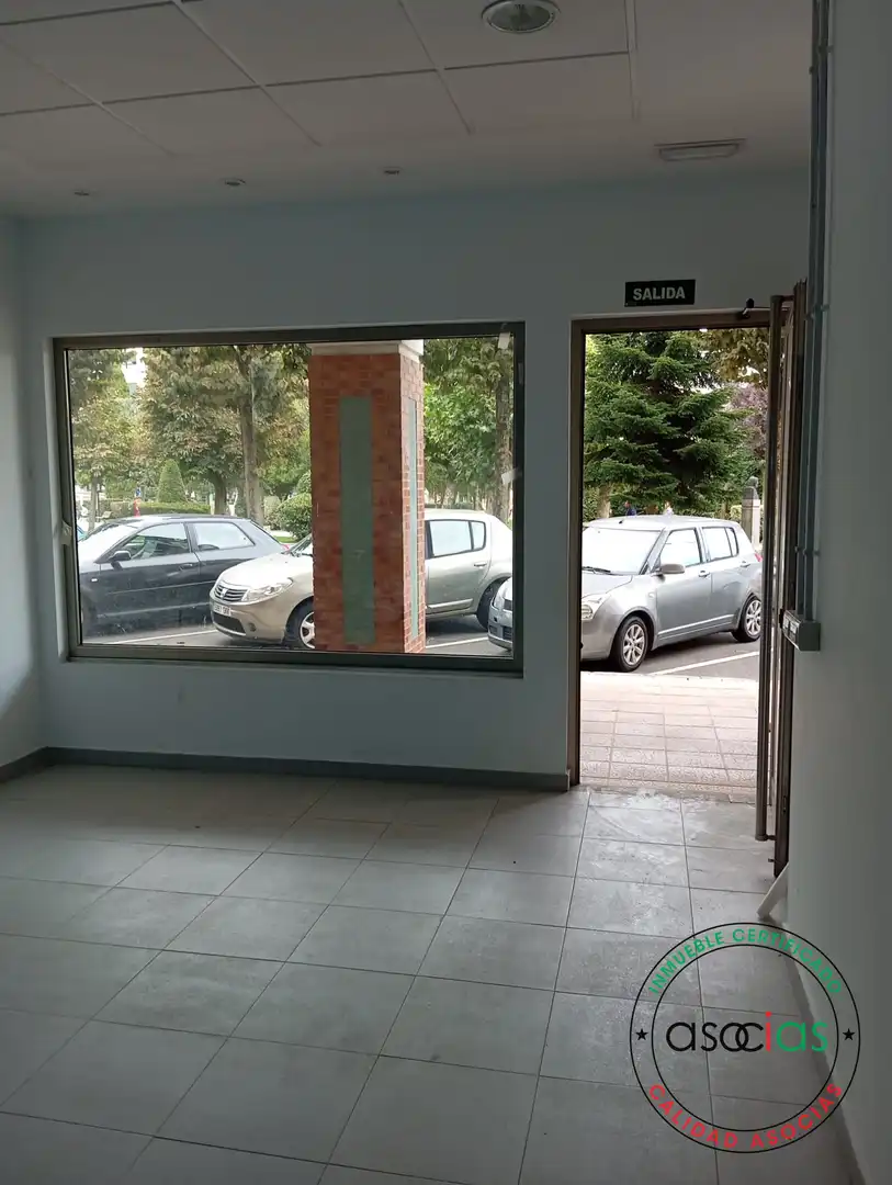 Aparcament de Local en venda en Llanera
