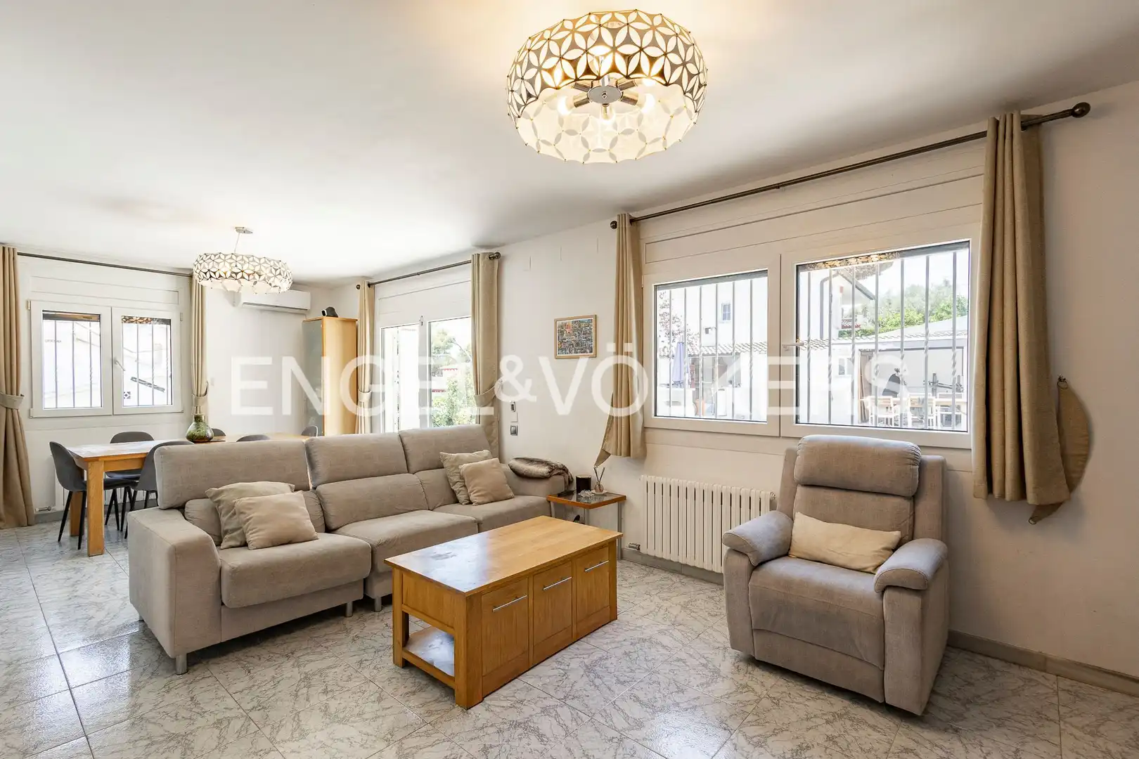 Living room of Houses for sale in Castelldefels  with Air Conditioner, Heating and Swimming Pool