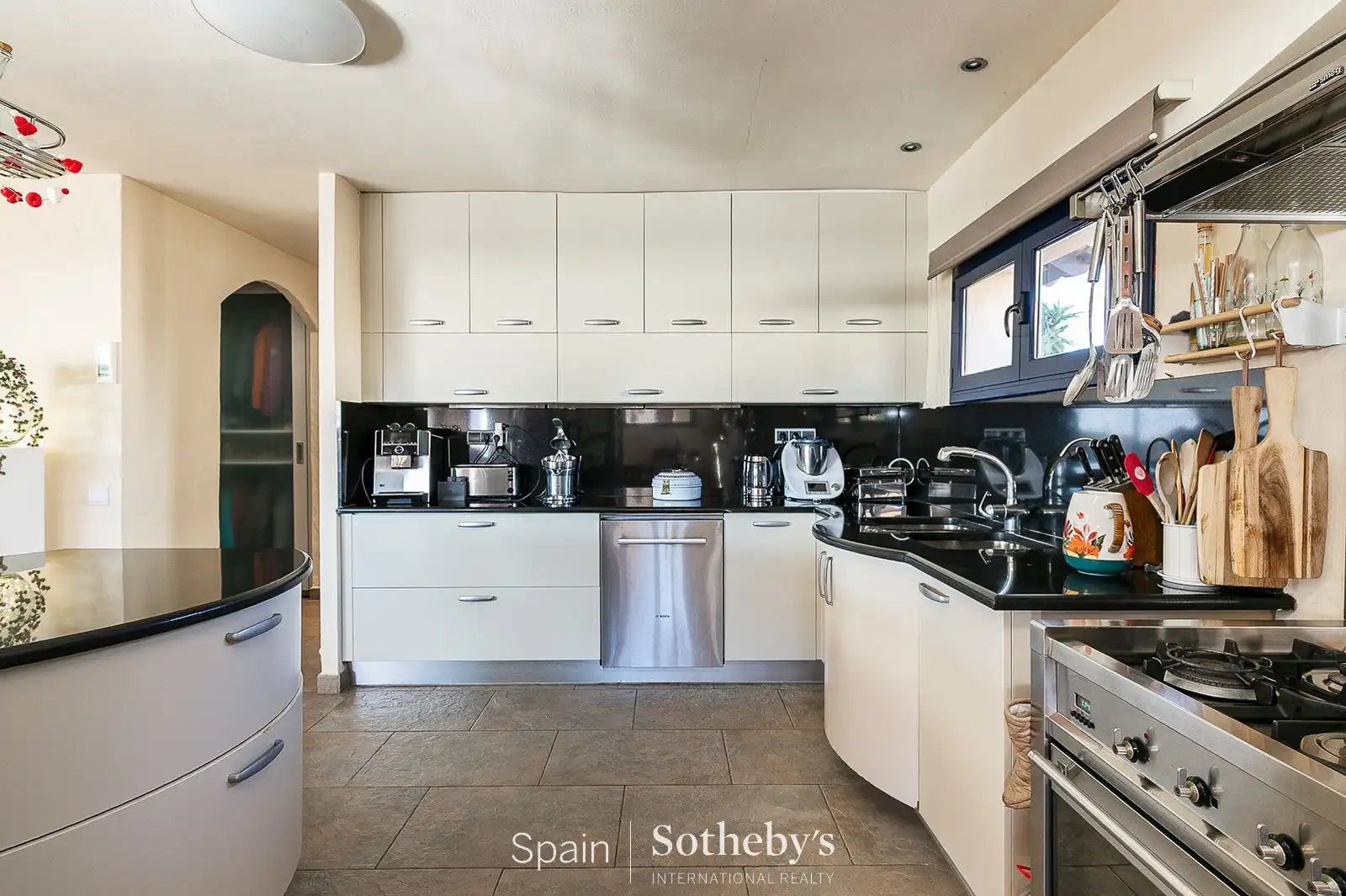 Cocina de Casa o chalet en venta en Olivella con Aire acondicionado, Calefacción y Jardín privado