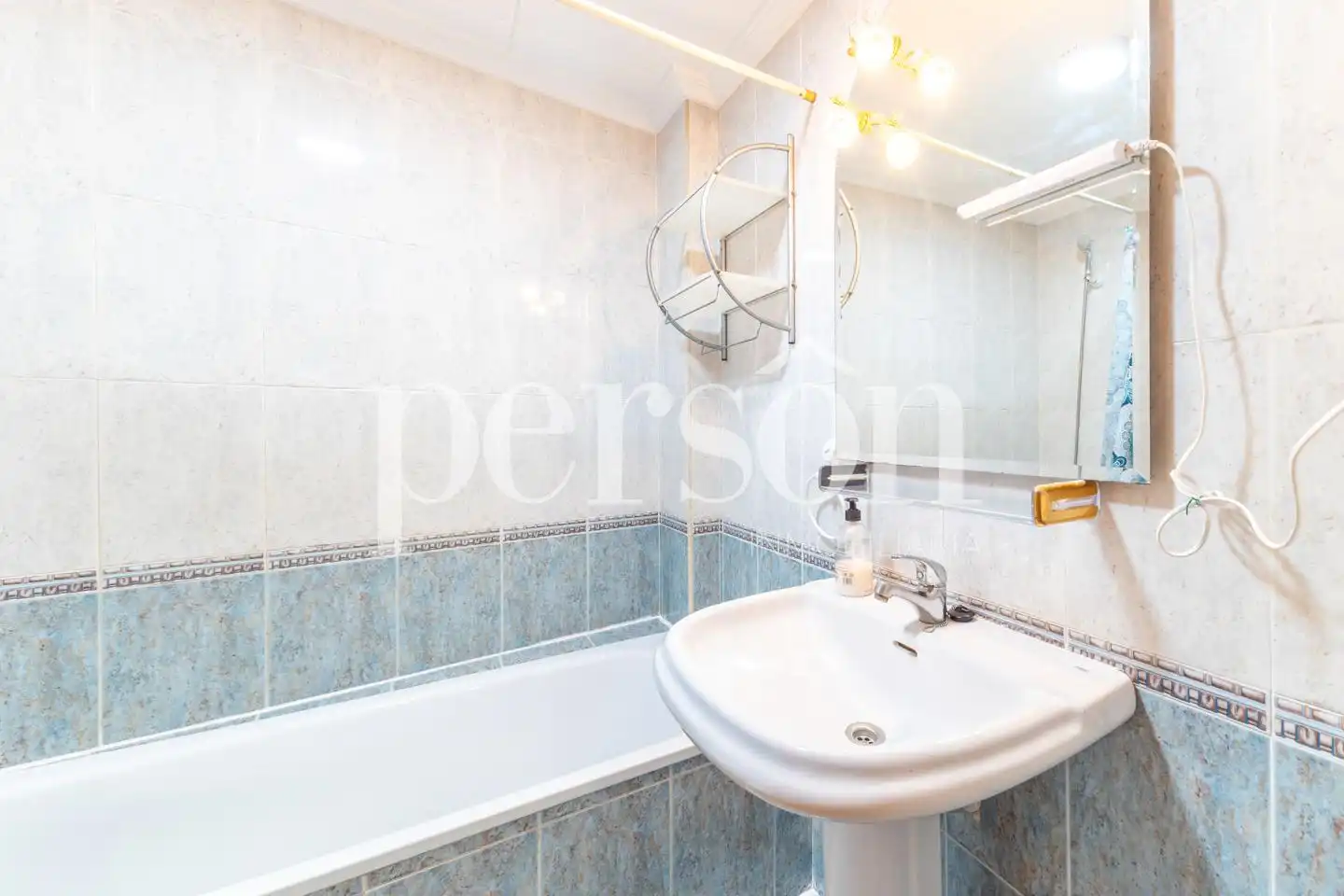 Flat for rent in Calle del Maestro Atanasio Garcia Zapater, Benetússer