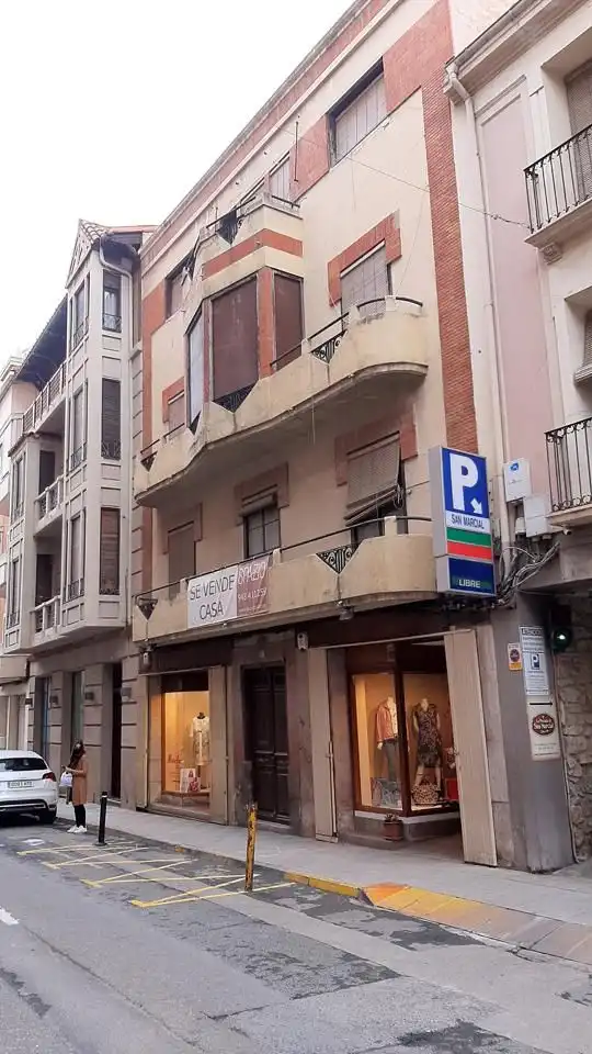 Vista exterior de Edificio en venta en Tudela