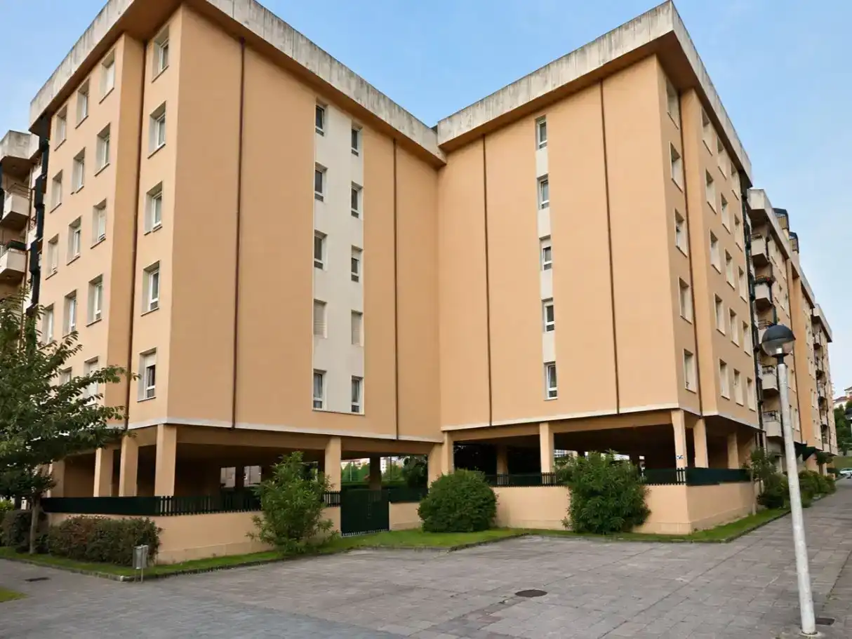 Vista exterior de Pis en venda en Este