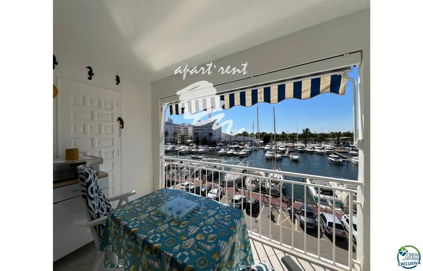 Appartement avec terrasse à vendre à port grec