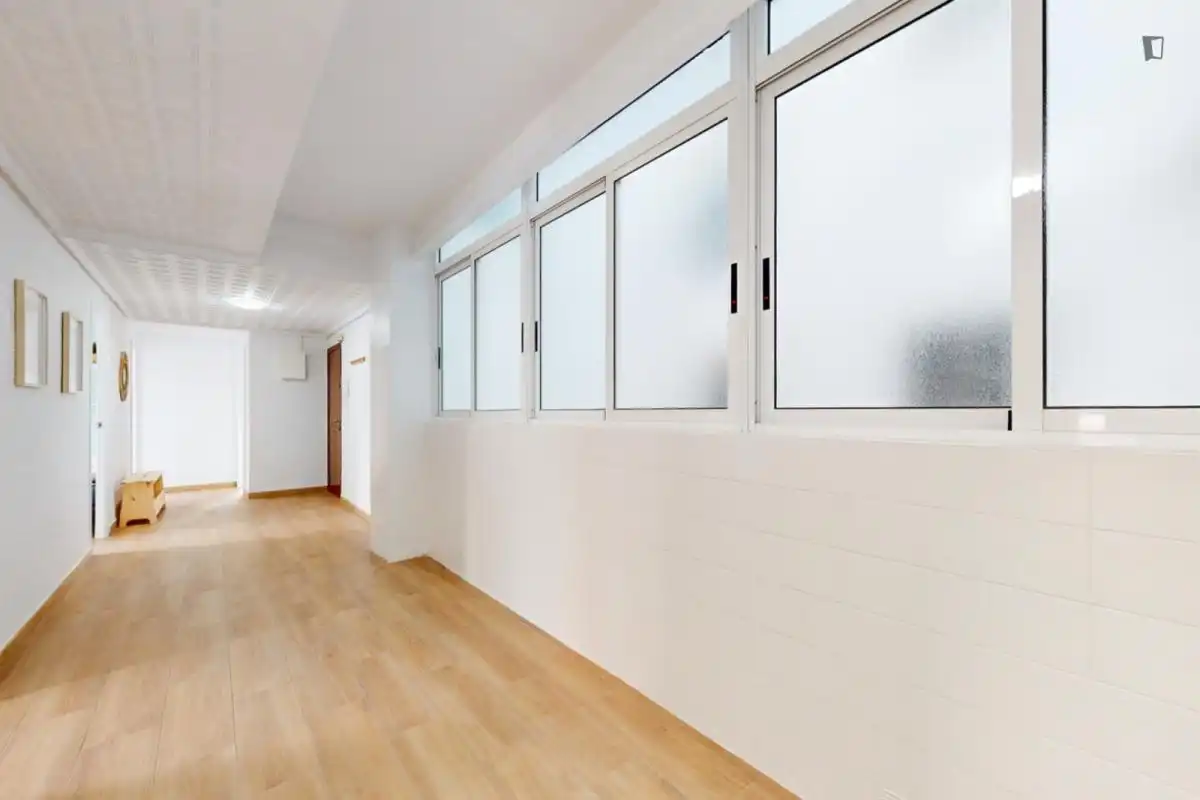Habitación en Plaza Crevillente - Antiguos Juzgados - El Asilo