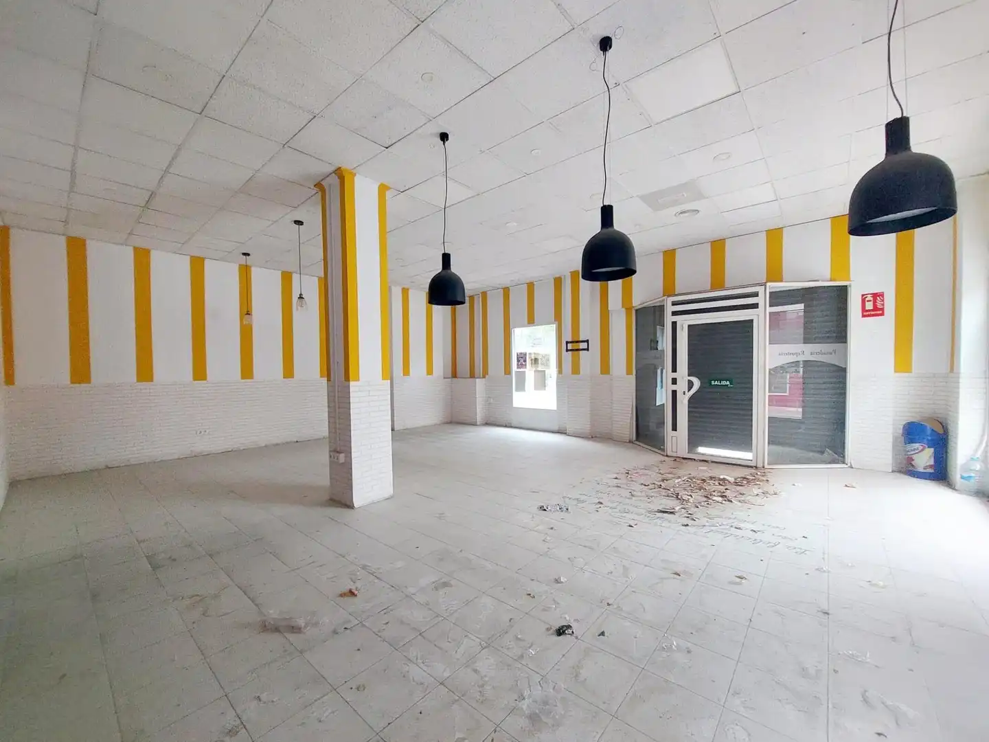 Commercial properties for rent in Murcia  with Air Conditioner