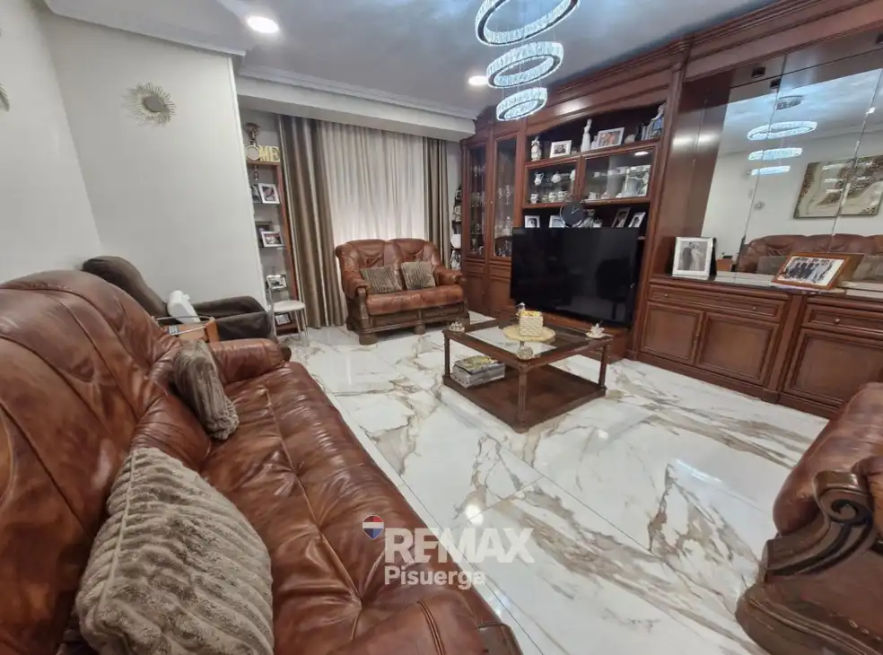 Sala de estar de Piso en venta en Benavente con Terraza y Balcón
