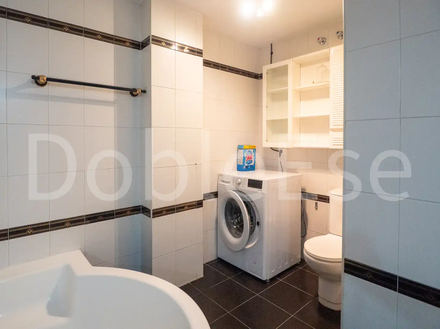 Baño de Ático de alquiler en Gijón  con Calefacción, Jardín privado y Parquet