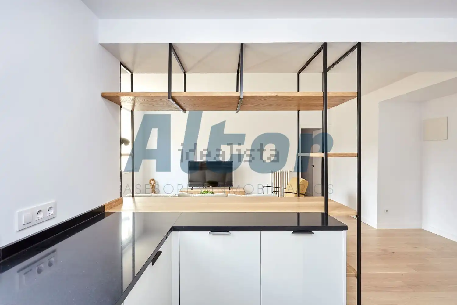 Flat for rent in DE CONCHA ESPINA, El Viso