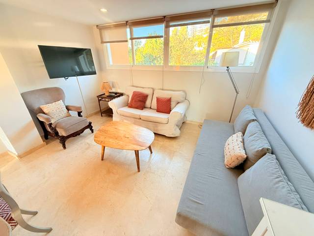 Casa-chalet en Alquiler en Calle Fernández Shaw en Pedregalejo - Morlaco