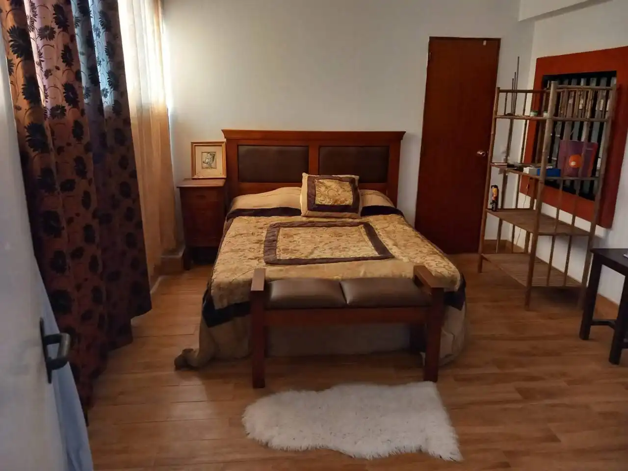 Dormitori de Casa o xalet en venda en Alcalá de Guadaira amb Aire condicionat, Calefacció i Jardí privat