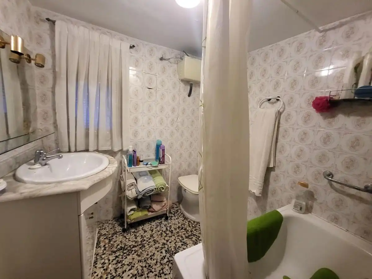 Bany de Casa o xalet en venda en Sisante amb Piscina