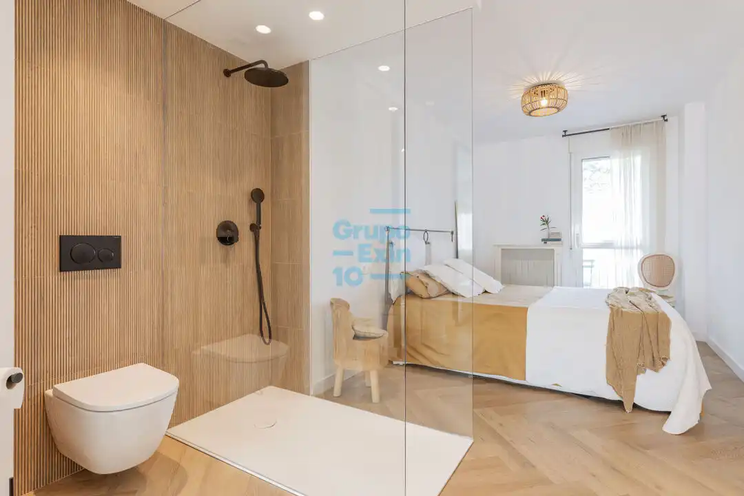 Baño de Piso en venta en Donostia - San Sebastián  con Calefacción, Terraza y Trastero