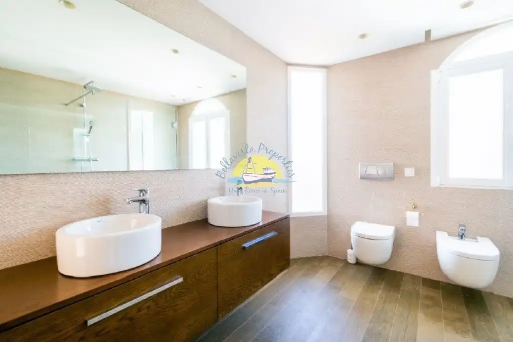 Baño de Casa o chalet en venta en L'Alfàs del Pi con Aire acondicionado, Jardín privado y Terraza