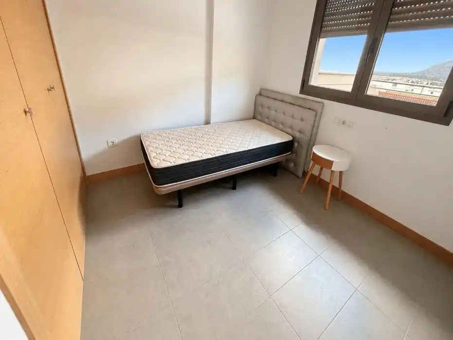 Habitación de Apartamento en venta en Elche / Elx con Aire acondicionado, Jardín privado y Terraza