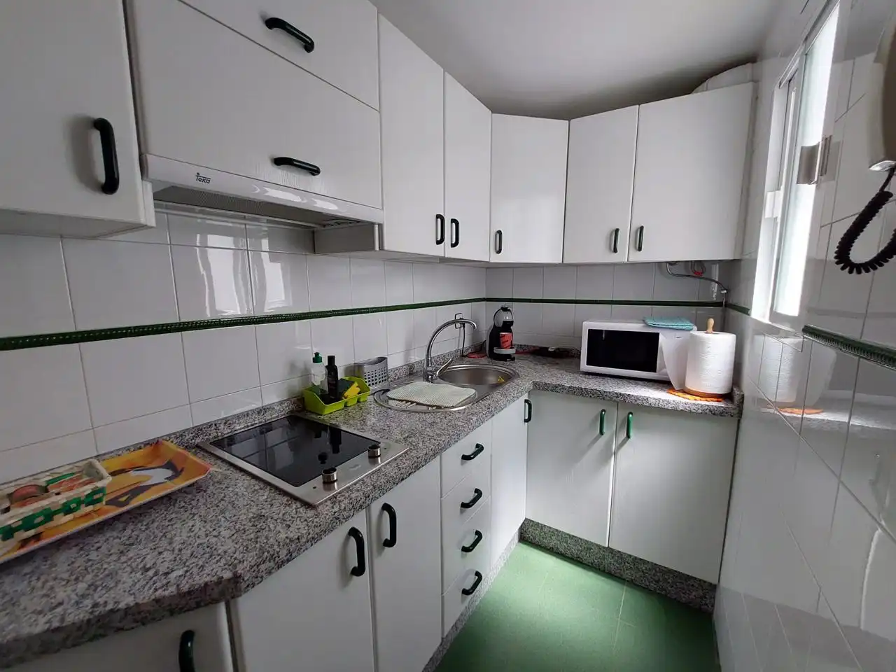 Cuina de Dúplex en venda en Cádiz amb Aire condicionat i Moblat
