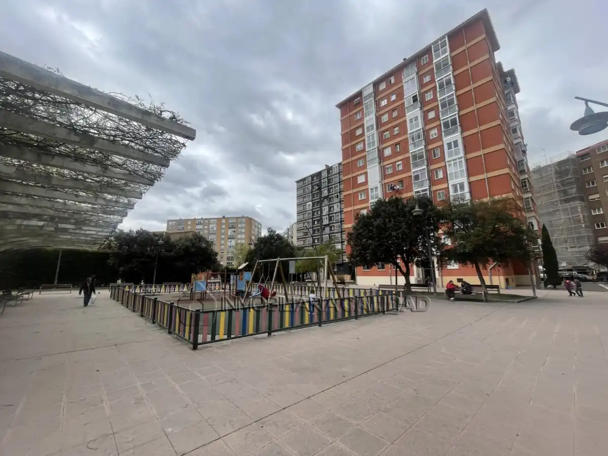 Vista exterior de Trastero en venta en Burgos