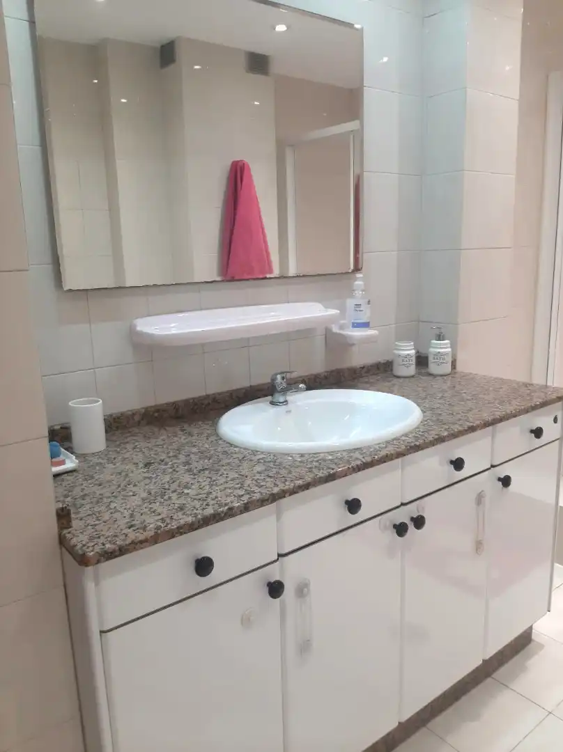 Bathroom of Flat for sale in Caranza