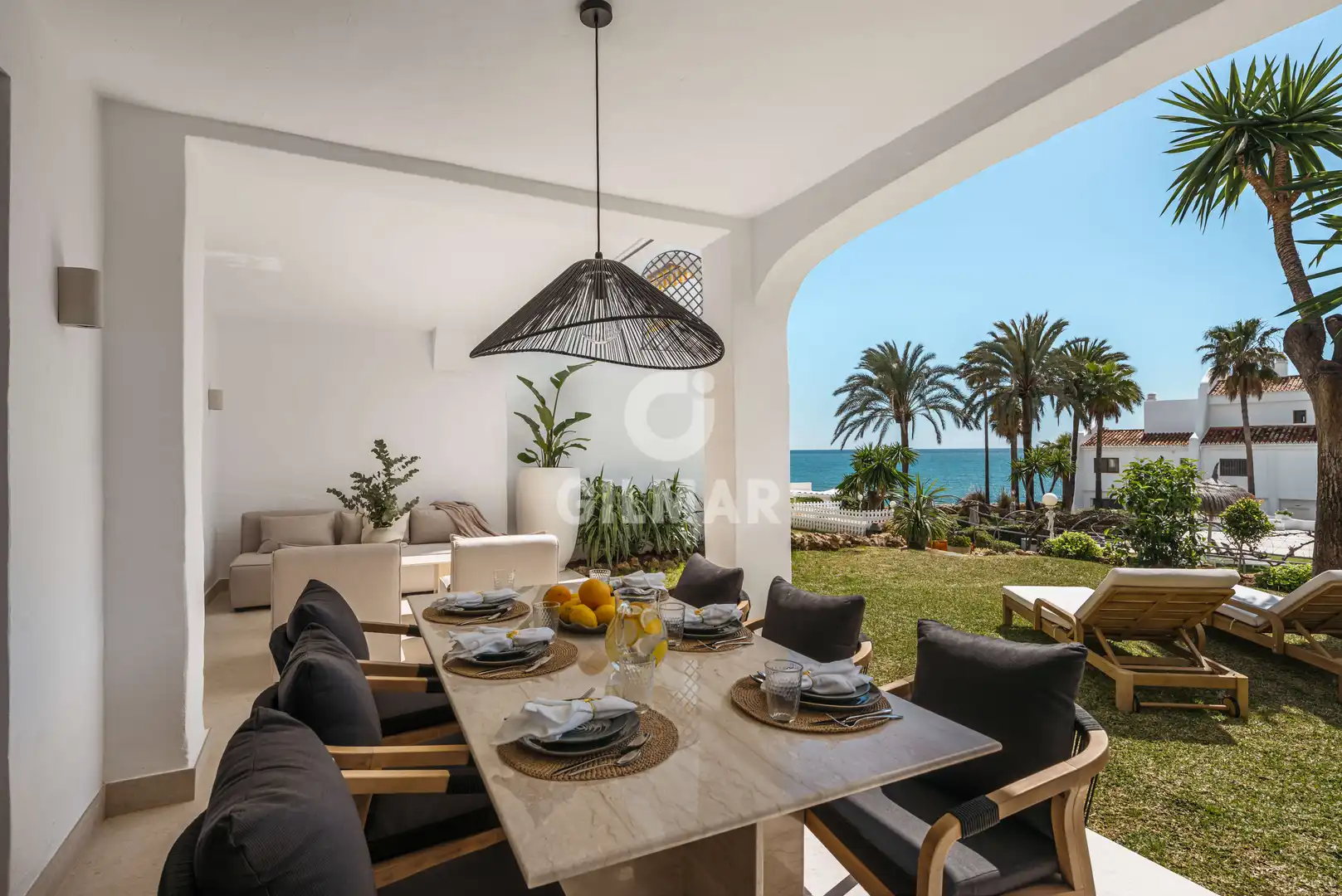 Jardí de Planta baixa en venda en Marbella amb Calefacció, Jardí privat i Piscina