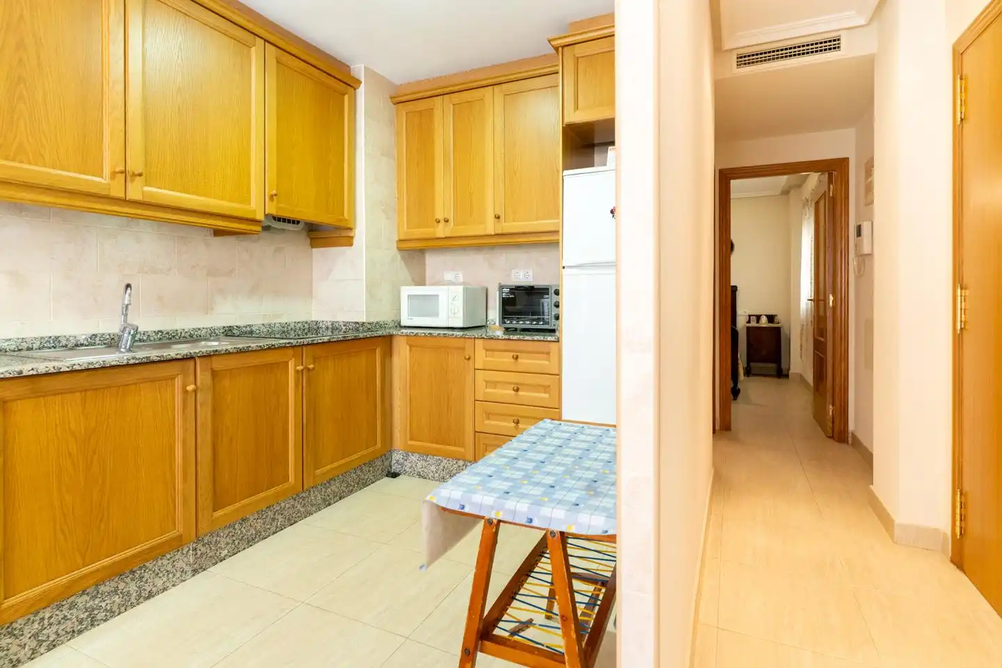 Cocina de Apartamento en venta en Santa Pola con Terraza, Trastero y Amueblado