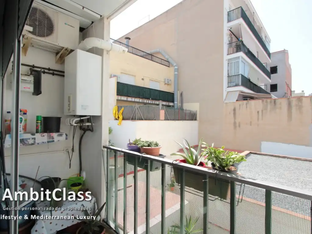 Vista exterior de Piso en venta en Mataró con Aire acondicionado, Terraza y Internet
