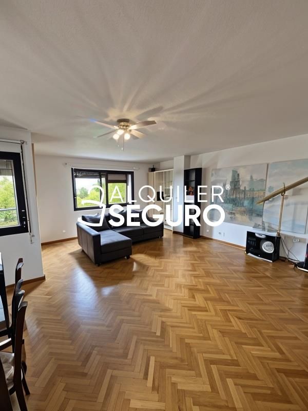 Sala d'estar de Pis de lloguer en Guadalajara Capital amb Aire condicionat, Calefacció i Terrassa
