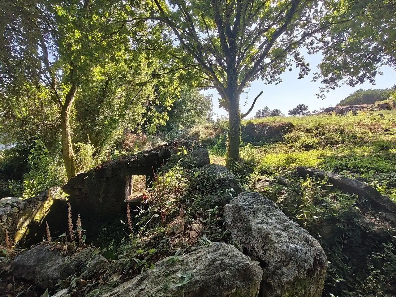 Finca rústica en venda en Redondela amb Calefacció i Jardí privat