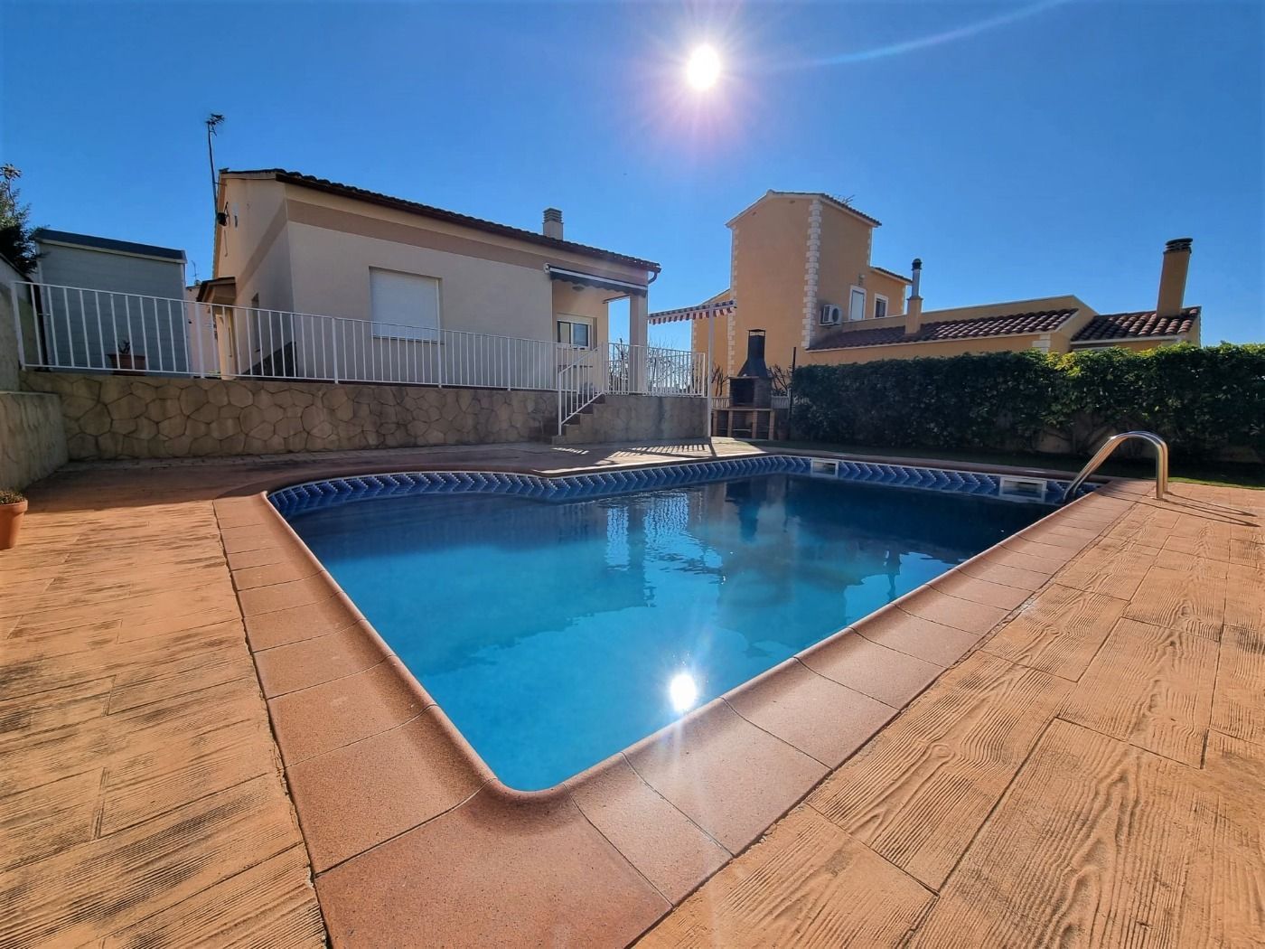 Swimming pool of House or chalet for sale in Creixell  with Air Conditioner, Heating and Private garden