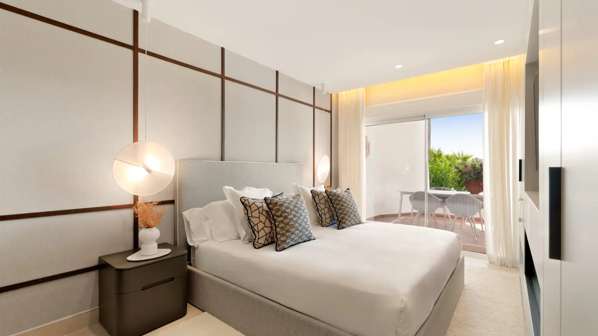 Habitación de Apartamento en venta en Estepona con Terraza, Amueblado y Piscina comunitaria