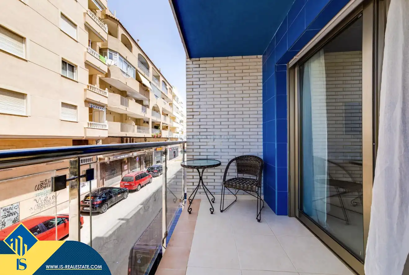 Estudio con piscina en venta en Playa de los Locos, imagen 3