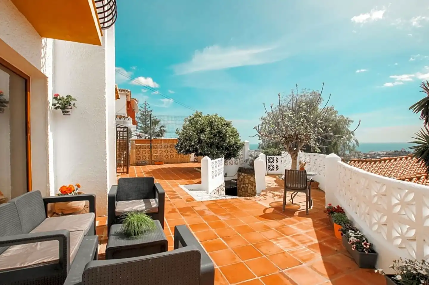Terraza de Casa o chalet en venta en Benalmádena con Aire acondicionado, Jardín privado y Terraza