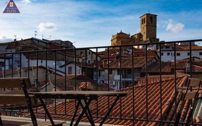 Vista exterior de Edifici en venda en Hervás