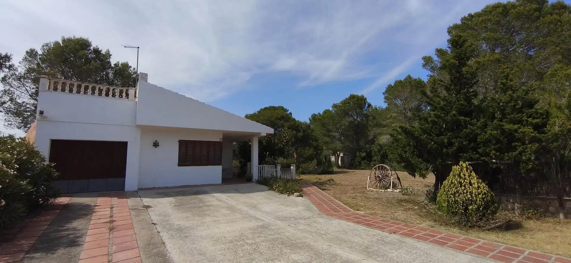 Vista exterior de Casa o xalet en venda en L'Ametlla de Mar  amb Jardí privat i Terrassa