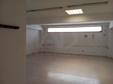 Local commercial à vendre à Avenida Regimiento de Galicia 15 15