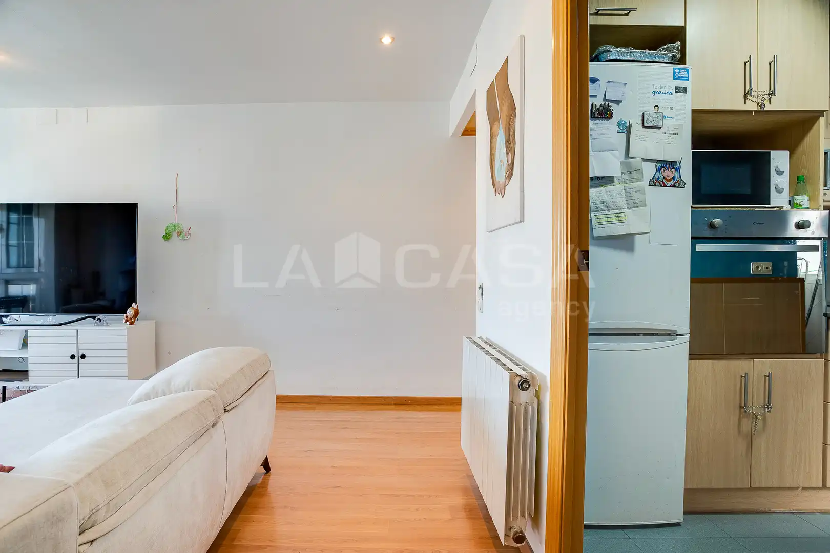 Piso en venta en Sant Adrià de Besòs con Balcón