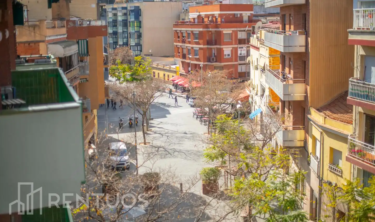Außenansicht von Wohnung zum Verkauf in Montcada i Reixac mit Klimaanlage, Heizung und Balkon