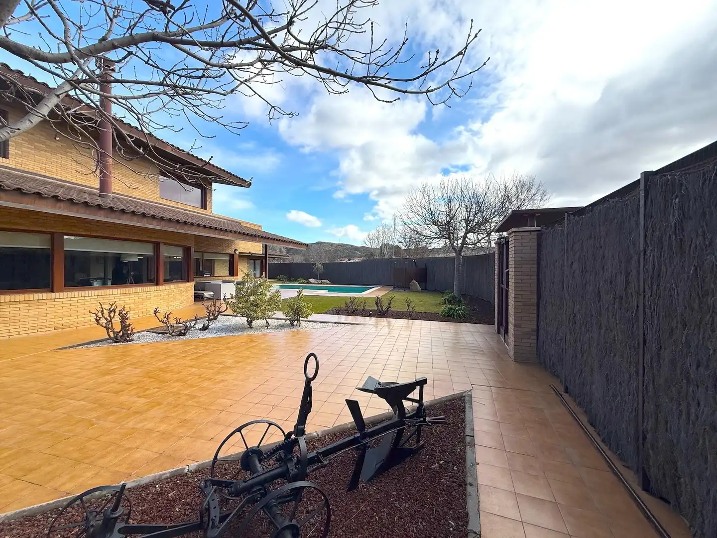 Terraza de Casa o chalet en venta en Cadrete con Aire acondicionado, Calefacción y Jardín privado