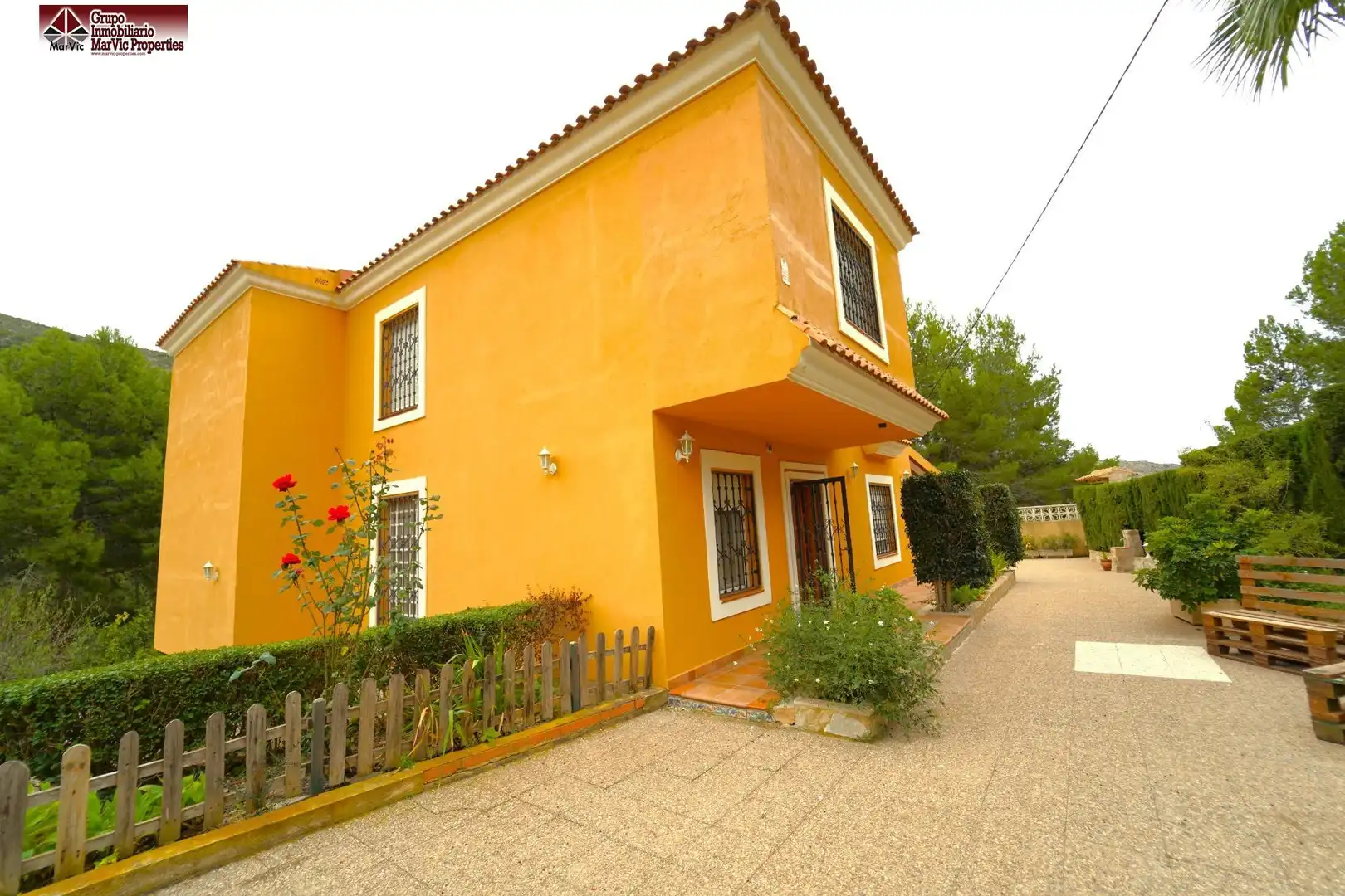 Chalet con jardín en venta en Finestrat Pueblo, imagen 2