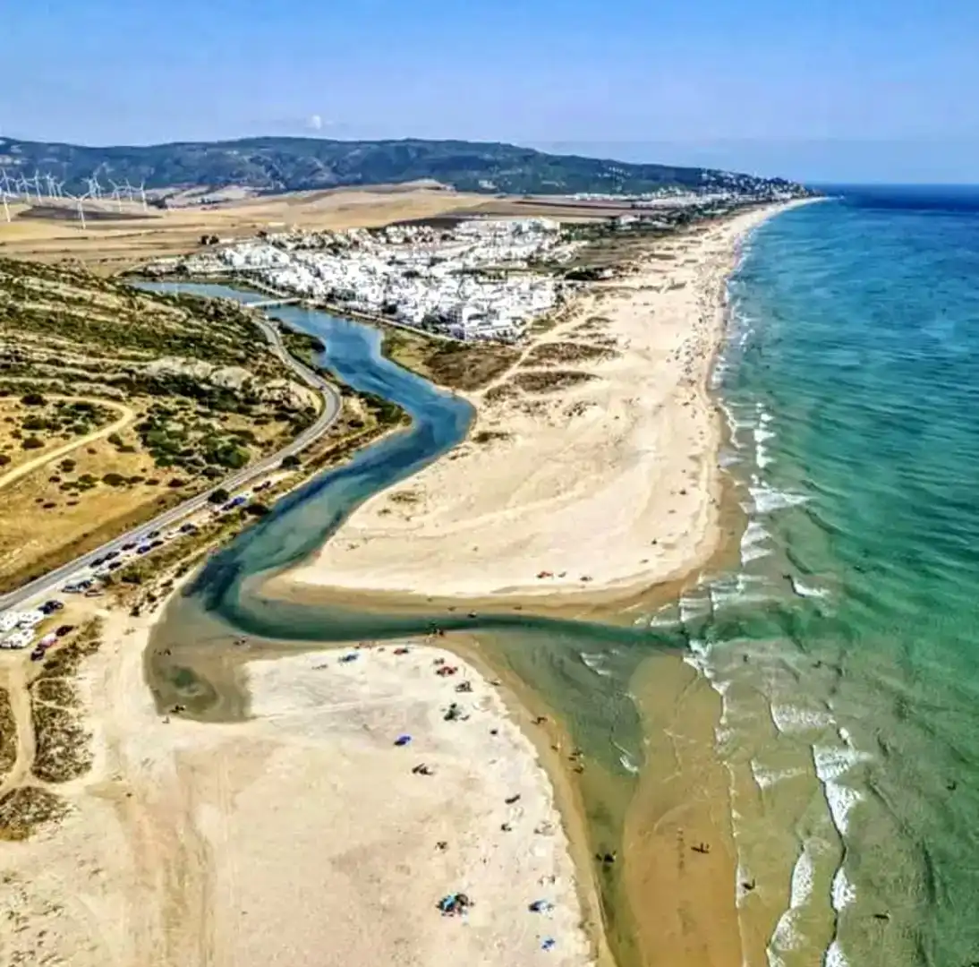 Vista exterior de Àtic en venda en Zahara de los Atunes amb Aire condicionat