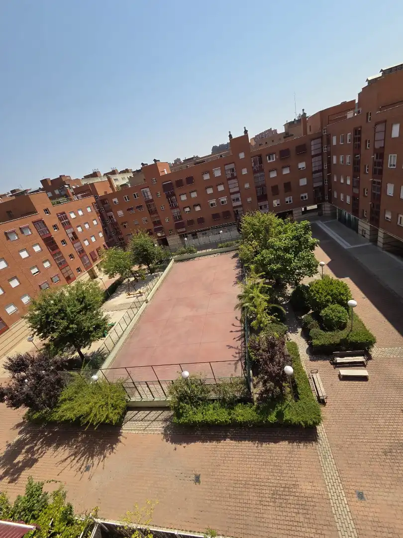 Vista exterior de Piso en venta en Madrid con Aire acondicionado, Calefacción y Amueblado