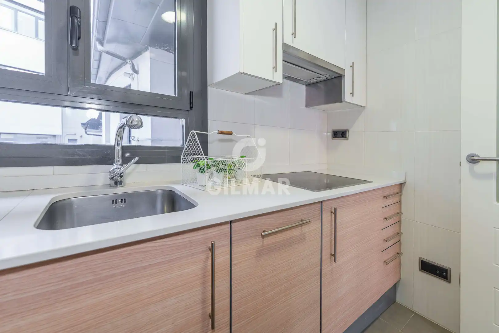 Kitchen of Attic for sale in Madrid  with Heating, Private garden and Storage room