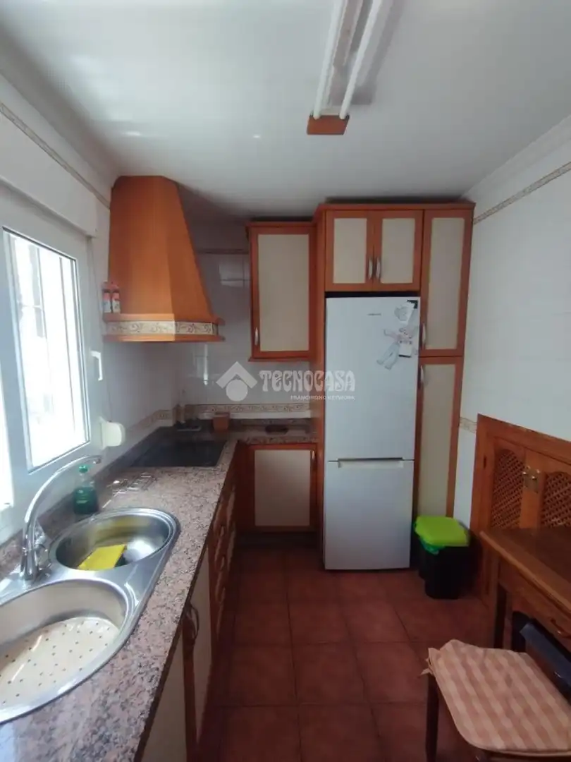 Küche von Einfamilien-Reihenhaus zum Verkauf in Málaga mit Klimaanlage, Terrasse und Balkon