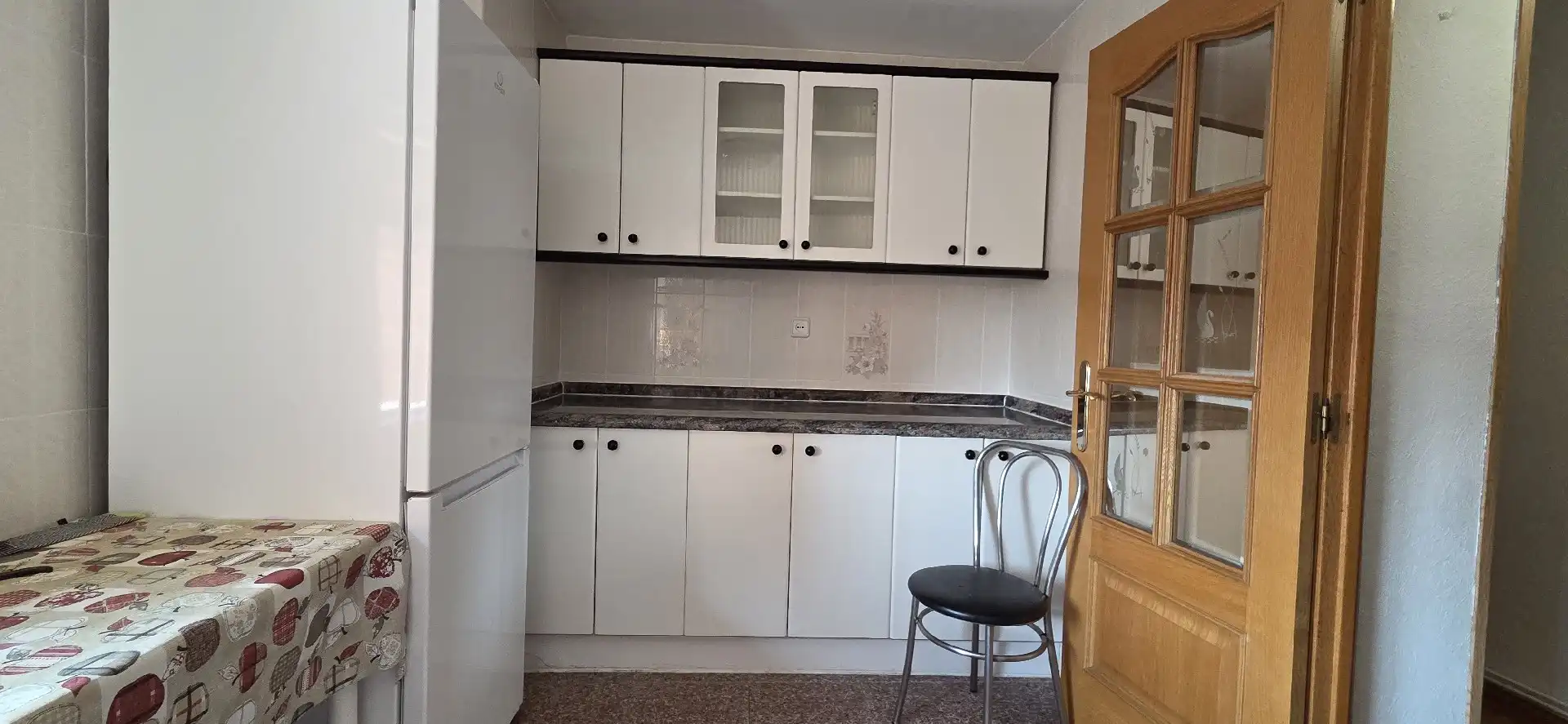 Cocina de Piso en venta en Palencia con Calefacción, Terraza y Amueblado
