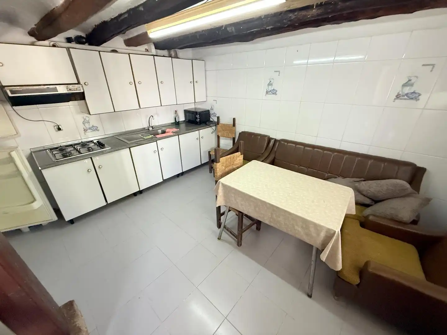 Kitchen of Commercial properties for sale in Morentin