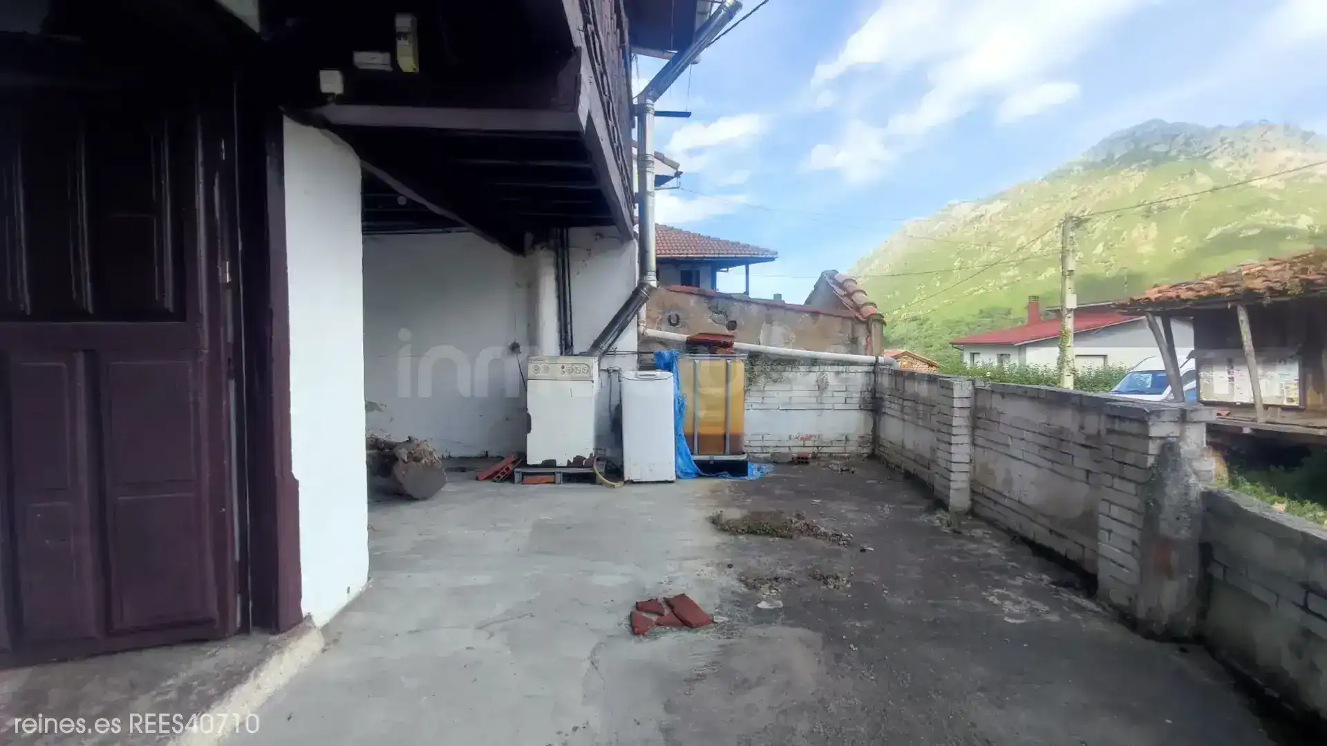 Casa adosada en venta en Morcín con Calefacción, Terraza y Amueblado