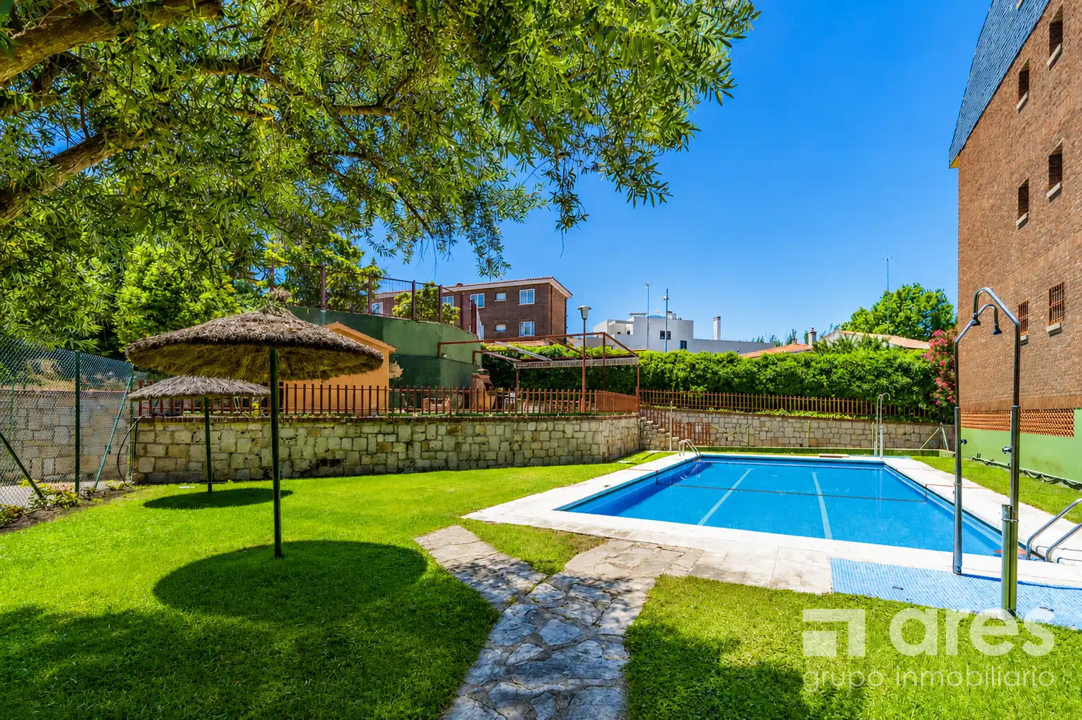 Garten von Wohnung zum Verkauf in Pozuelo de Alarcón mit Klimaanlage, Heizung und Terrasse