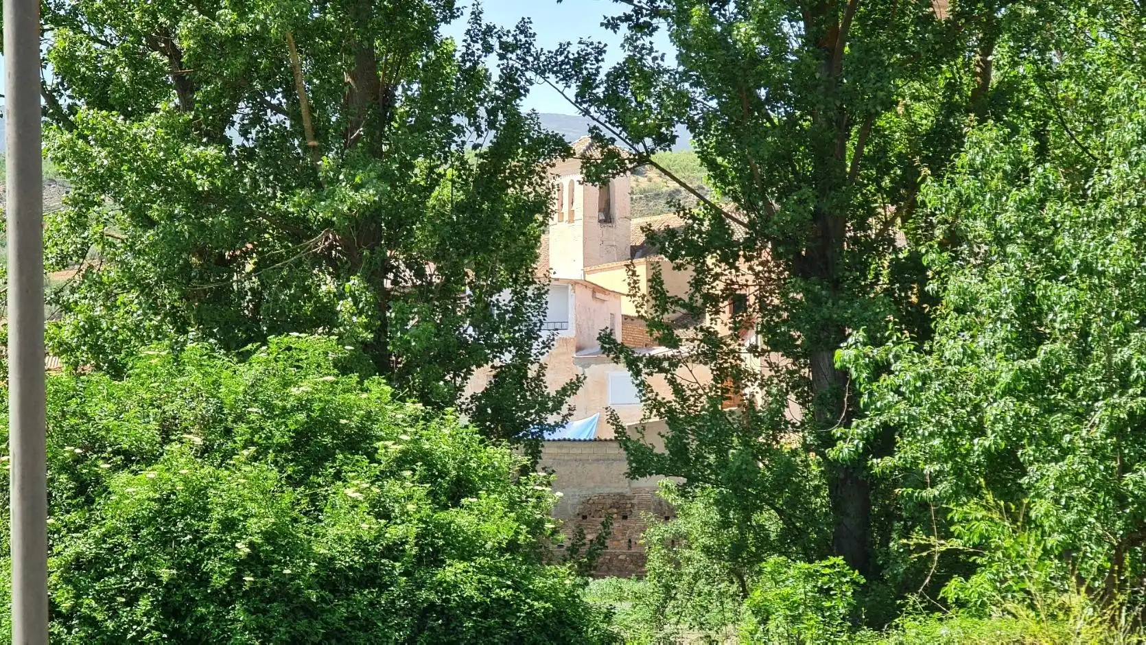 Vista exterior de Casa o xalet en venda en La Peza amb Calefacció, Jardí privat i Terrassa