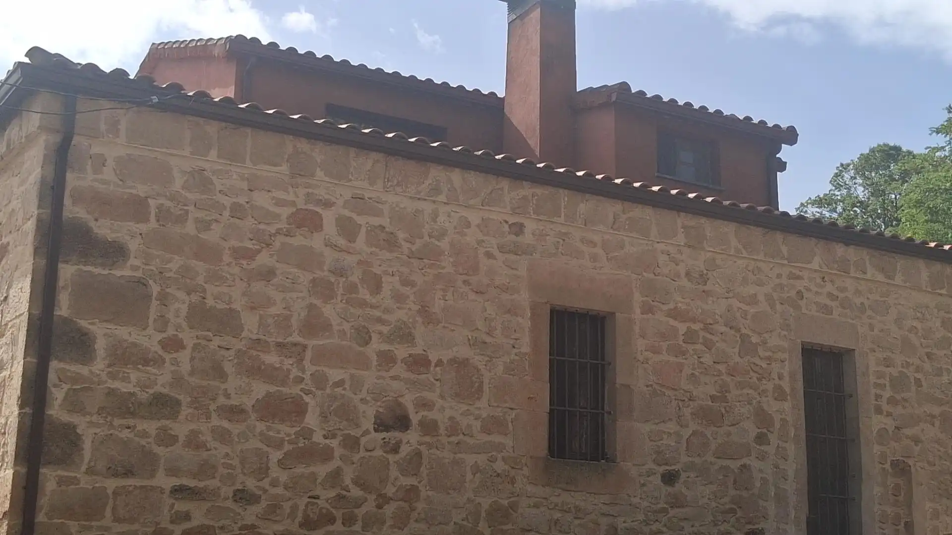 Vista exterior de Casa o xalet en venda en Doñinos de Salamanca