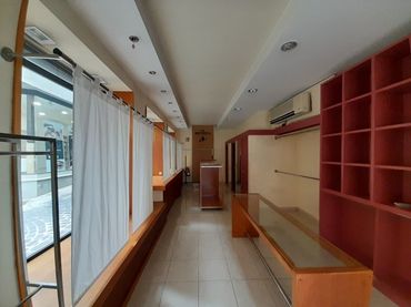 Locale commerciale in affitto a FONTFREDA